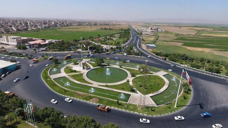 اماکن دیدنی و میدان های مرکزی شهرستان قرچک